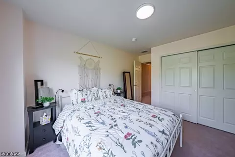 183 Levinberg Ln, Wayne, NJ 07470 photo 29