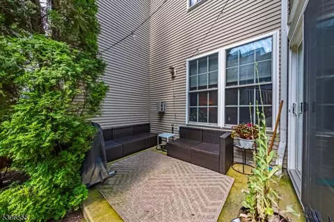 183 Levinberg Ln, Wayne, NJ 07470 photo 38