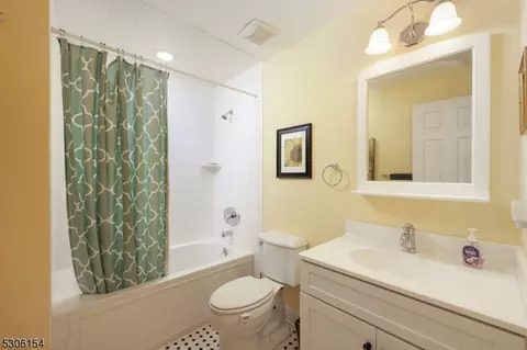 96 Aspen Dr, Basking Ridge, NJ 07920 photo 21