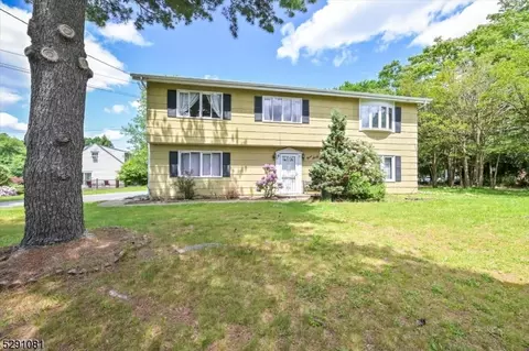 968 Preakness Ave, Wayne, NJ 07470
