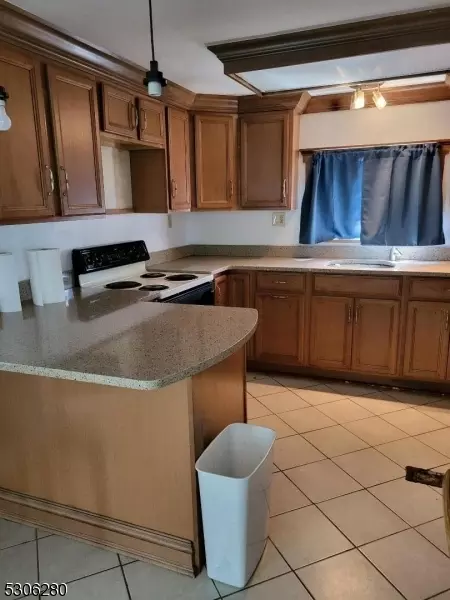 17 Travelo, Wayne, NJ 07470 photo 3