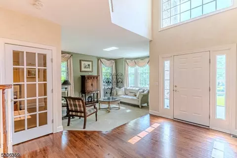 3 Smallbrook Cir, Randolph, NJ 07869 photo 8