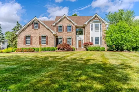 3 Smallbrook Cir, Randolph, NJ 07869 photo 4