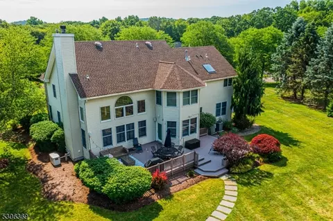 3 Smallbrook Cir, Randolph, NJ 07869 photo 41