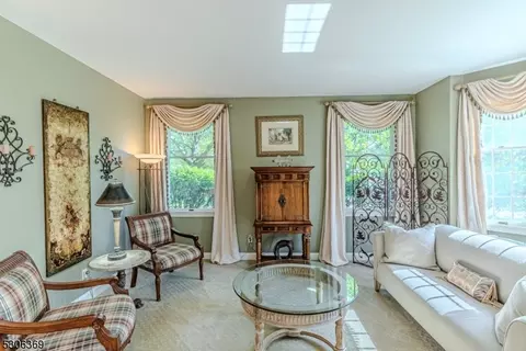 3 Smallbrook Cir, Randolph, NJ 07869 photo 9