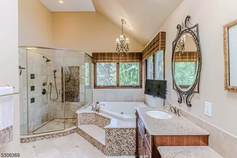 3 Smallbrook Cir, Randolph, NJ 07869 photo 25