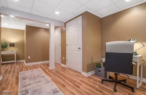 8 Quick Ct, Franklin Twp, NJ 08873 photo 21
