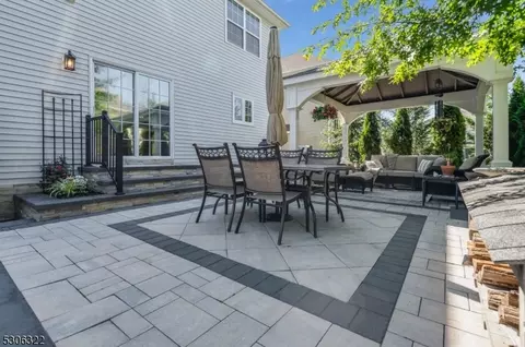 8 Quick Ct, Franklin Twp, NJ 08873 photo 24
