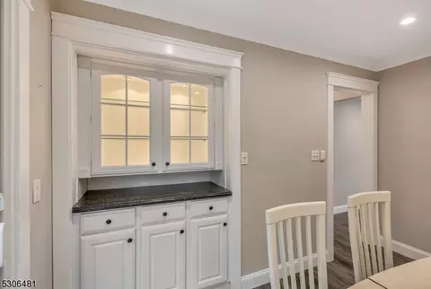 793 Jersey Pl, Paramus, NJ 07652 photo 15