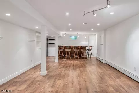 793 Jersey Pl, Paramus, NJ 07652 photo 30