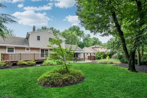 793 Jersey Pl, Paramus, NJ 07652 photo 33