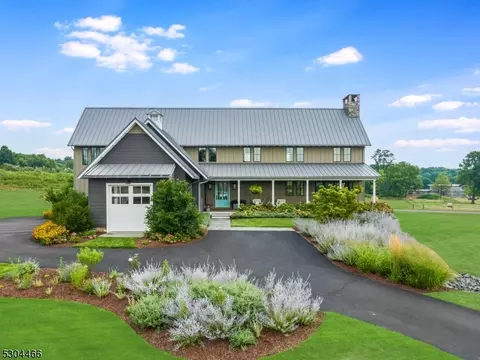 74 River Farm Ln, Far Hills, NJ 07931