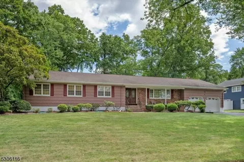4 Tristam Pl, Montville Twp, NJ 07058