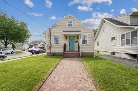 97 E 8th St, Clifton, NJ 07011