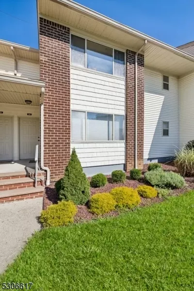 303 Cynthia Ct, Princeton, NJ 08540