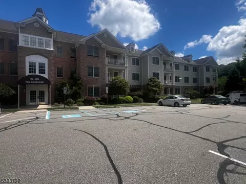 117 Ridgeview Ln #117, Mount Arlington, NJ 07856