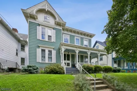 214 High St, Hackettstown, NJ 07840