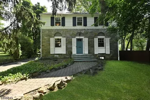 4 Cliff St, West Orange, NJ 07052
