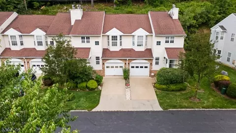 61 Rockcreek Ter, Riverdale, NJ 07457