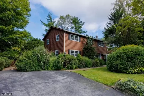 17 Wallkill Dr, Sussex, NJ 07461