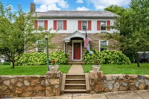 35 S Lincoln Ave, Washington, NJ 07882