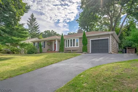 146 Park Ave, West Caldwell, NJ 07006