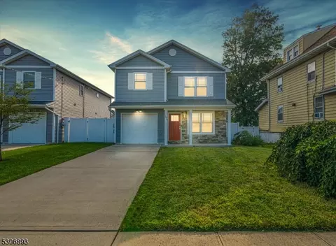 1018 Warren St, Roselle, NJ 07203