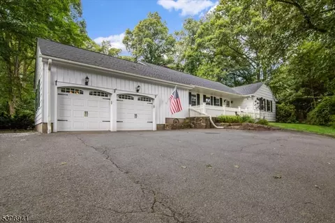 73 Hill St, Rockaway, NJ 07866