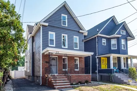 212 Central Ave, Hackensack, NJ 07601