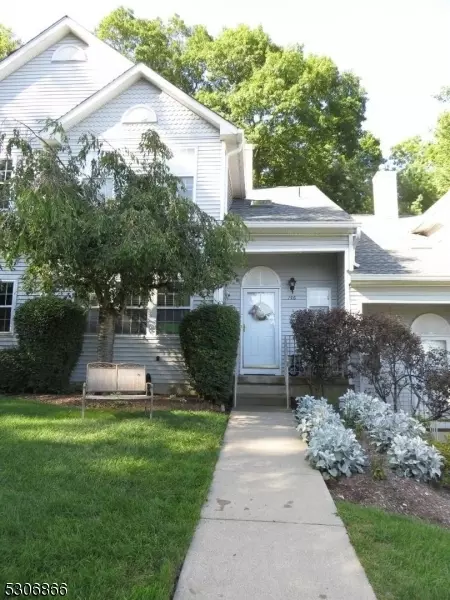 146 Wingate Dr, Hackettstown, NJ 07840