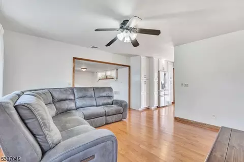 128 Third St, Middlesex, NJ 08846 photo 3