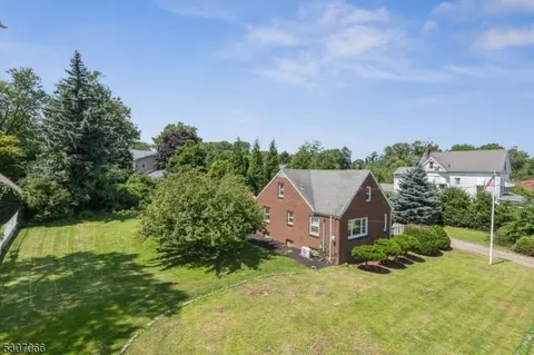 635 Barron Ave, Woodbridge Twp, NJ 07095