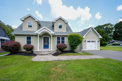 39 S 2nd Ave, Mine Hill, NJ 07803