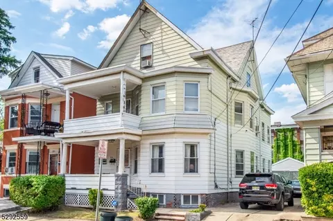 283 Lawrence Pl, Paterson, NJ 07514