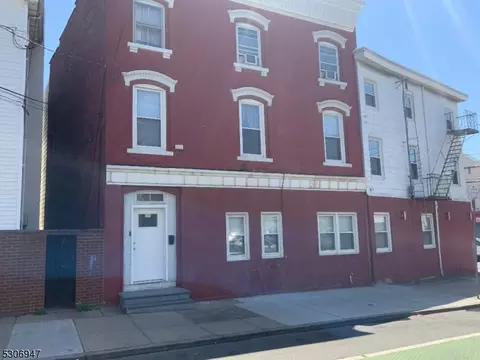 114 Mcwhorter St, Newark, NJ 07105