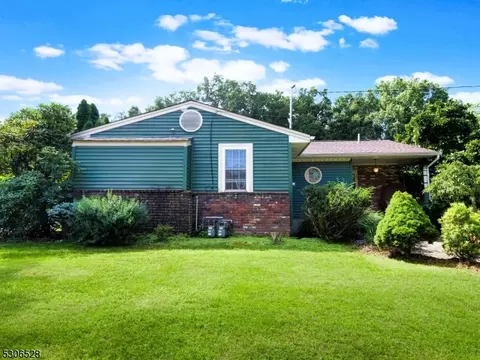 18 Pequannock Ave, Lincoln Park, NJ 07035