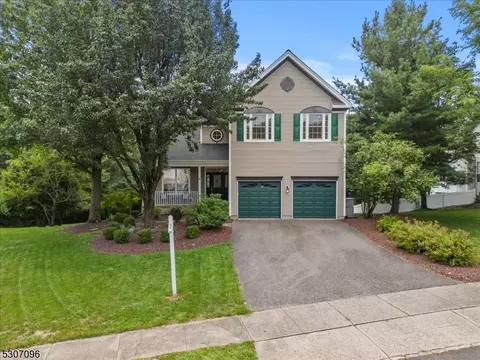 10 Miller Ln, Readington Twp, NJ 08889