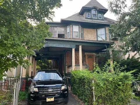 17 Stockton Pl, East Orange, NJ 07017
