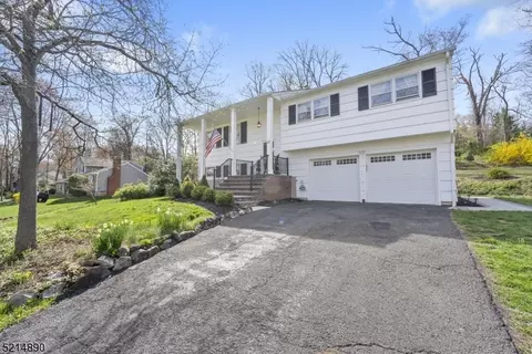 41 Forest Dr, Long Hill, NJ 07980