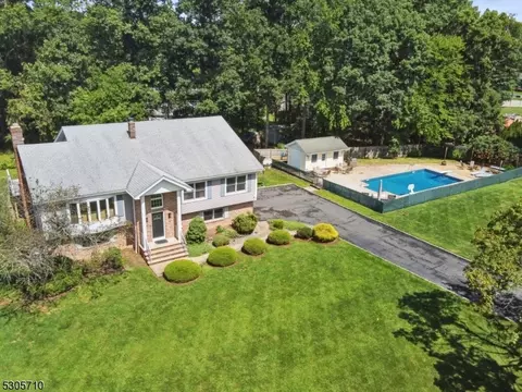 15 Howell St, Hanover, NJ 07981