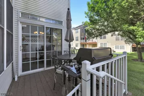 199 Levinberg Ln, Wayne, NJ 07470 photo 43