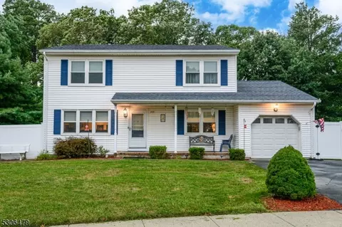 397 Earl Dr, Brick Twp, NJ 08723