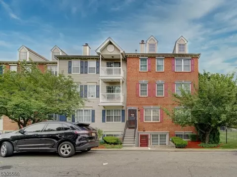 24 Colgate Dr, Maplewood, NJ 07040