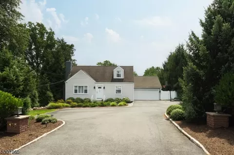 185 W Mount Pleasant Ave, Livingston, NJ 07039
