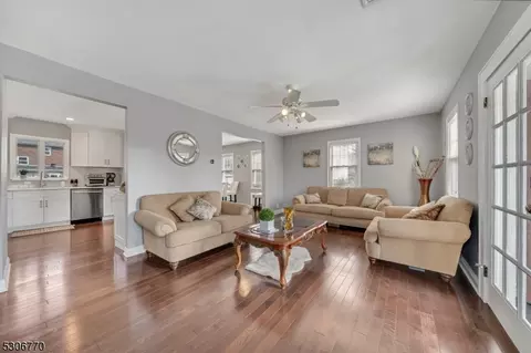 1810 Essex Ave, Linden, NJ 07036