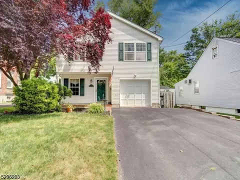 102 Wedgewood Ave, Woodbridge Twp, NJ 07095