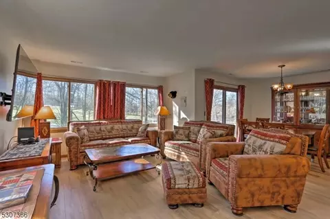 6 Augusta Dr 5 #5, Vernon, NJ 07462