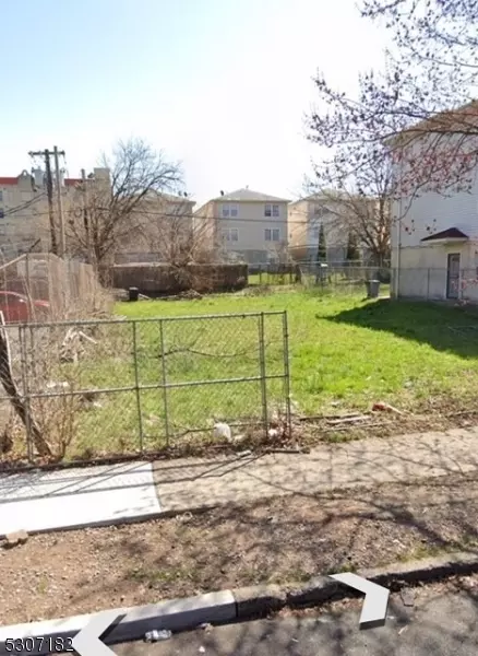 18 Van Ness Pl, Newark City, NJ 07108
