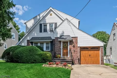 45 Walnut St, Teaneck, NJ 07666