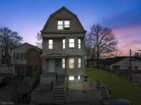 472 S 15th St, Newark, NJ 07103